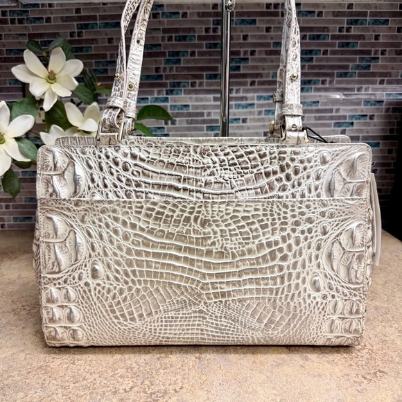 NWT Brahmin Josette Pristine silver purse - Picture 3 of 7